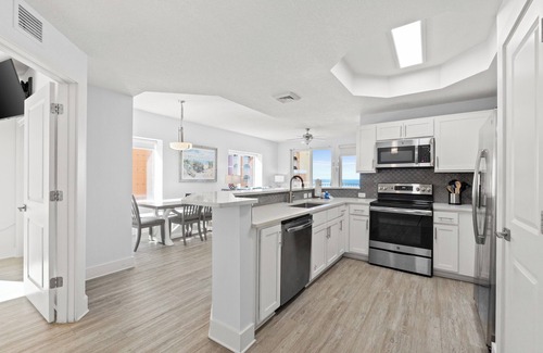 Panama City Beach Condominio | Calypso Resort and Towers by Book That Condo