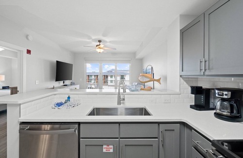 Panama City Beach Condominio | Calypso Tower 3 by Panhandle Getaways