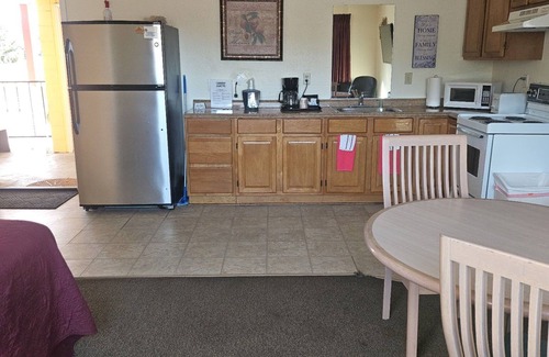 Oroville Hotel | Camaray Motel