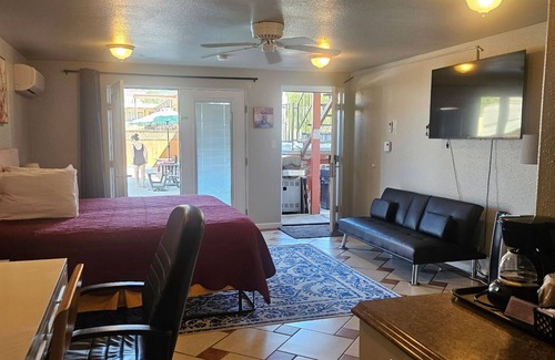 Oroville Hotel | Camaray Motel