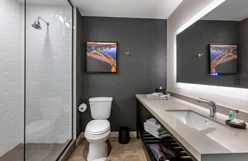 Montopolis Hotel | Cambria Hotel Austin Airport