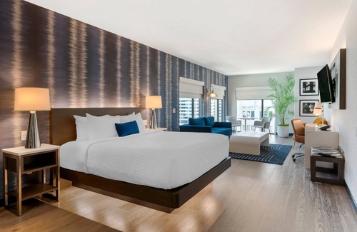 Downtown Detroit Hotel | Cambria Hotel Detroit Downtown