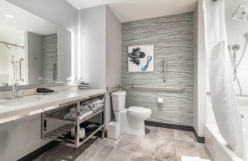 Lake Placid Hotel | Cambria Hotel Lake Placid - Lakeside Resort