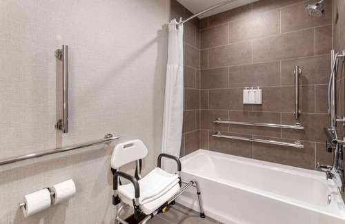 Pigeon Forge Hotel | Cambria Hotel Pigeon Forge
