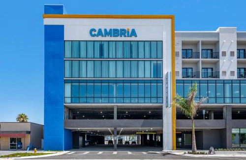 Madeira Beach Hotel | Cambria Hotel St Petersburg-Madeira Beach Marina