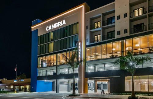 Madeira Beach Hotel | Cambria Hotel St Petersburg-Madeira Beach Marina
