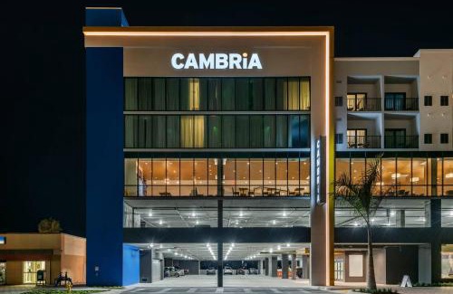 Madeira Beach Hotel | Cambria Hotel St Petersburg-Madeira Beach Marina