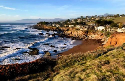 Lodge Hill Casa | Cambria Mountain View Retreat
