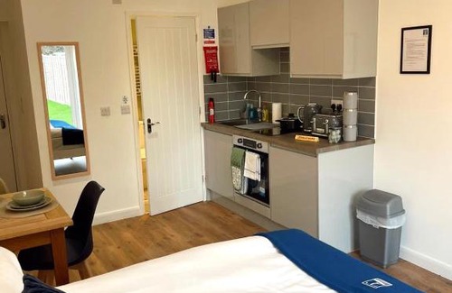 Cambridge Casa | Cambridge Studios and Suites by Tas Accommodations