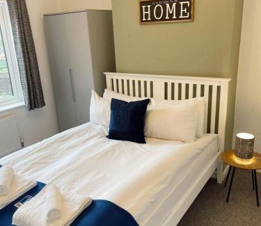 Cambridge Casa | Cambridge Studios and Suites by Tas Accommodations