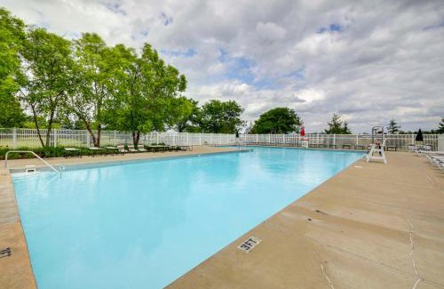 Camby Casa | Camby Home with 3 Living Areas and Community Pool!
