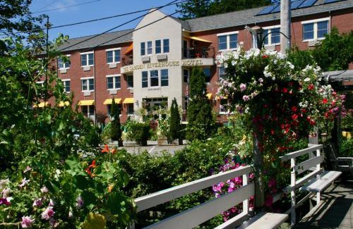 Camden Hotel | Camden Riverhouse Hotel and Inn
