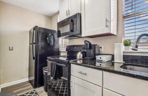 Downtown Baltimore Casa | Camden's Charm Walking Distance Stadium, Convention, Univ of MD Downtown