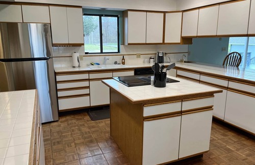 Lake of the Ozarks Casa | Camdenton Resort - 7 bedroom 3 bathroom house.
