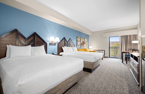 Tannersville Hotel | Camelback Lodge & Aquatopia Indoor Waterpark