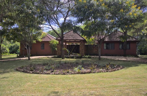 Arusha Casa | Cameleon Golf House