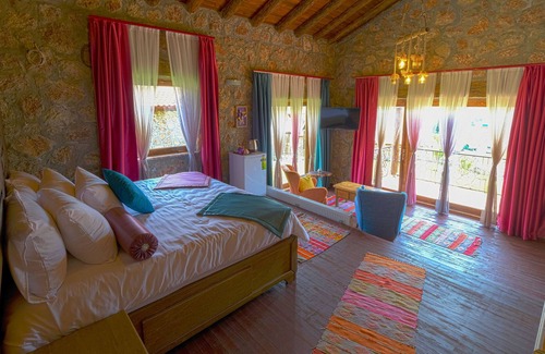 Cameli Casa | CAMELİ TAS KONAKLAR - CASAS DE PIEDRA