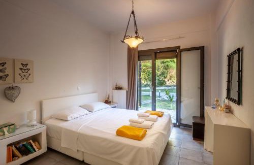 Siviri Casa | Camelia Elegant Cottage with orchard & view