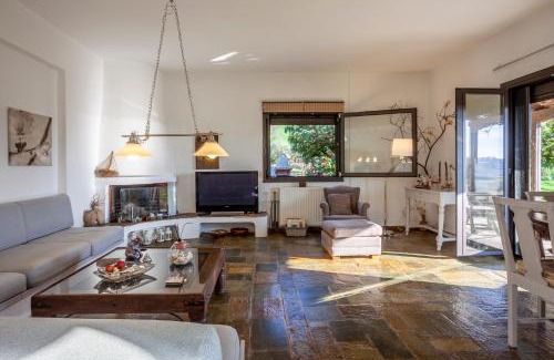 Siviri Casa | Camelia Elegant Cottage with orchard & view