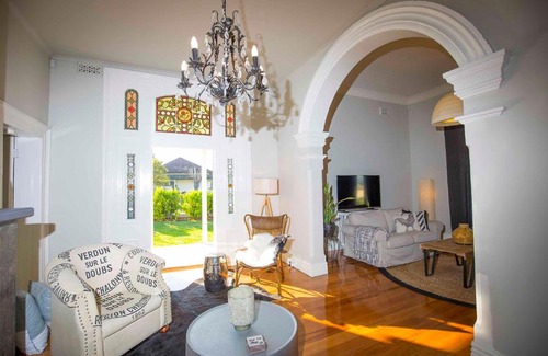 Cessnock Casa | Camellia Cottage
