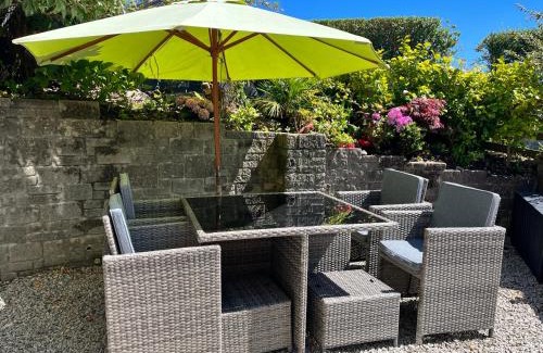 Camborne Casa | Camellia Cottage