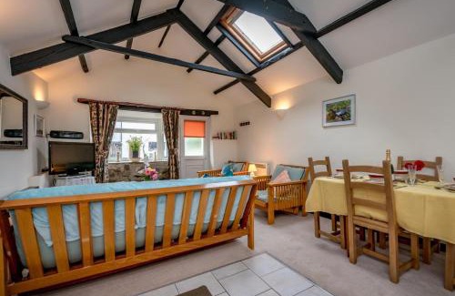 Rhyd-y-clafdy Casa | Camellia Cottage