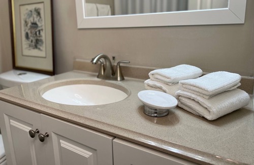 Aiken Cabaña | Camellia Cottages offers -The Cottage Life!