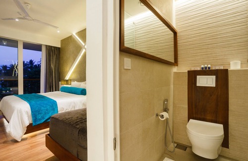 Negombo Hotel | Camelot Beach Hotel