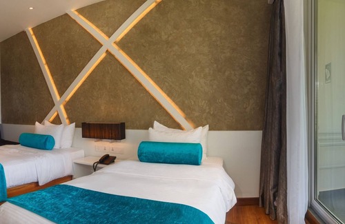 Negombo Hotel | Camelot Beach Hotel