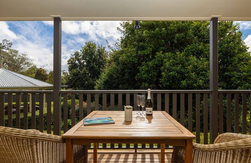 North Tamborine Cabaña | Camelot Boutique Accommodations