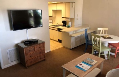 Pass-a-Grille Condominio | Camelot by the Sea by Liberte'