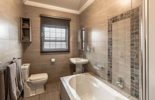 Potchefstroom Apartamento | Camelot Guest House & Apartments