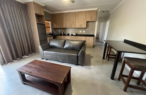 Potchefstroom Apartamento | Camelot Guest House & Apartments