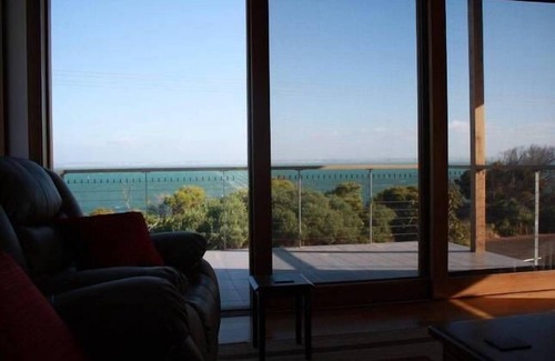 Kingscote Casa | Camelot - enfrente de la playa. Impresionantes vistas al mar. Ahora con wifi gratis