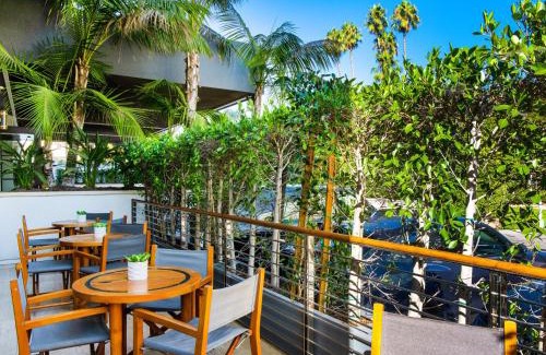 Pico - Robertson Hotel | Cameo Beverly Hills