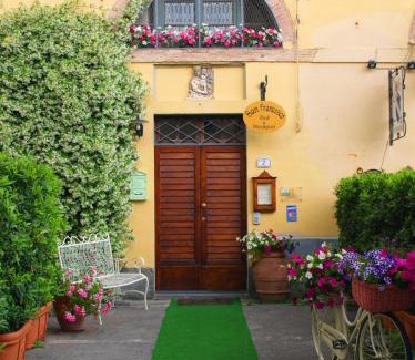 Buti Cama Y Desayuno | Camere Zimmer Rooms San Francesco