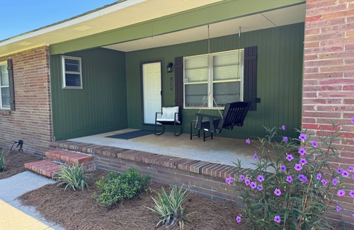 Dothan Casa | Cameron Cottage