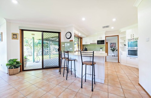 Dubbo Casa | Cameron Glen - Rural Entertainer