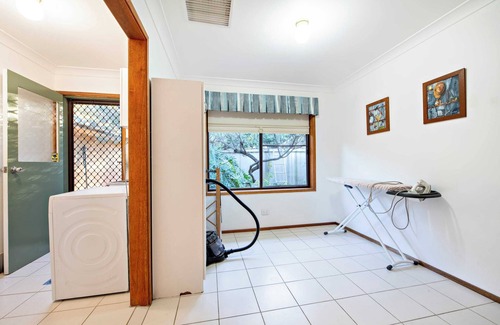 Dubbo Casa | Cameron Glen - Rural Entertainer