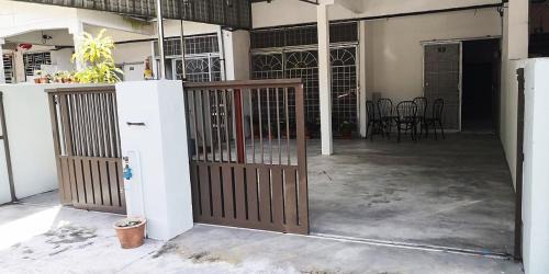 Ringlet Casa | Cameron Magpie House