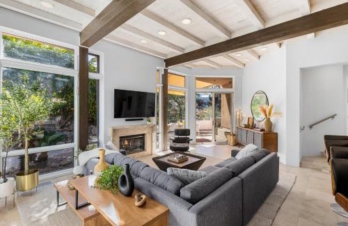 The Mesa Casa | Camino Mountain Villa by ACME House Company