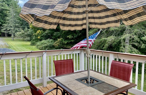 Broadalbin Casa | Camp-5 minute walking distance to the lake