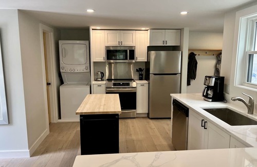 Plymouth Casa | Camp Amherst: Ski and Lakeside Retreat. Killington/Okemo, Firepit, private dock!