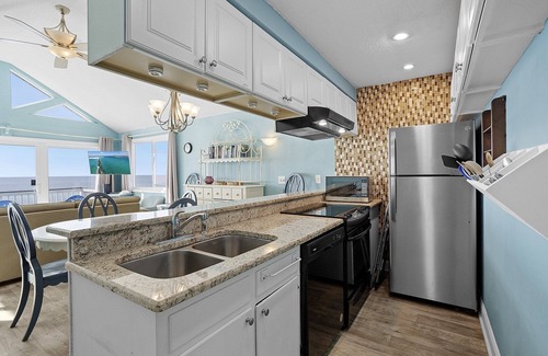 Seacrest Condominio | Camp Creek Oasis 8-Stunning beachside condo-Sleeps 4