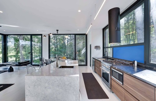 Greentown Cabina | Camp Double Oak by Boutique
