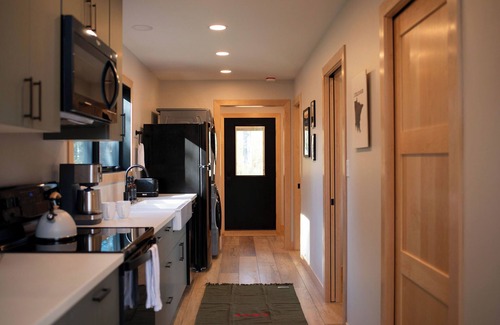 Grand Marais Cabina | Camp Du Nord...a Cozy 2-bedroom cabin in tranquil Grand Marais MN