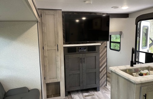 Clermont Casa | Camp Near Disney in a 37’ Travel Trailer