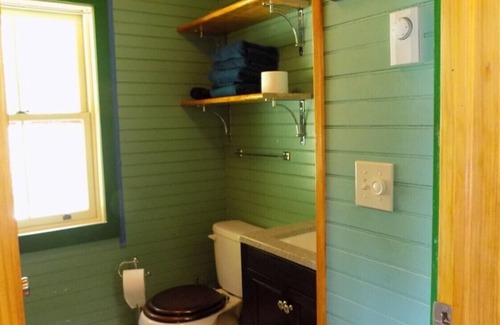 North Creek Cabina | Camp RiverWood on the Hudson River