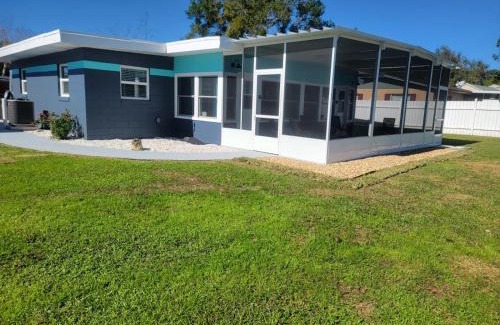Tavares Casa | Camp St. Cabanas Unit 3 on Lake Dora