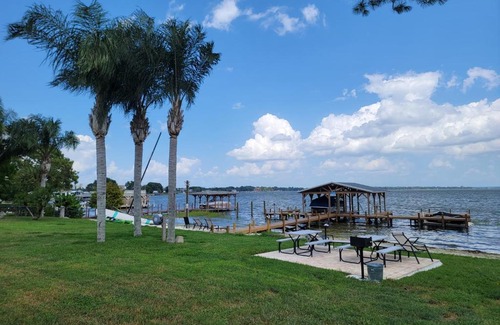 Tavares Casa | Camp St. Cabanas Unit 4